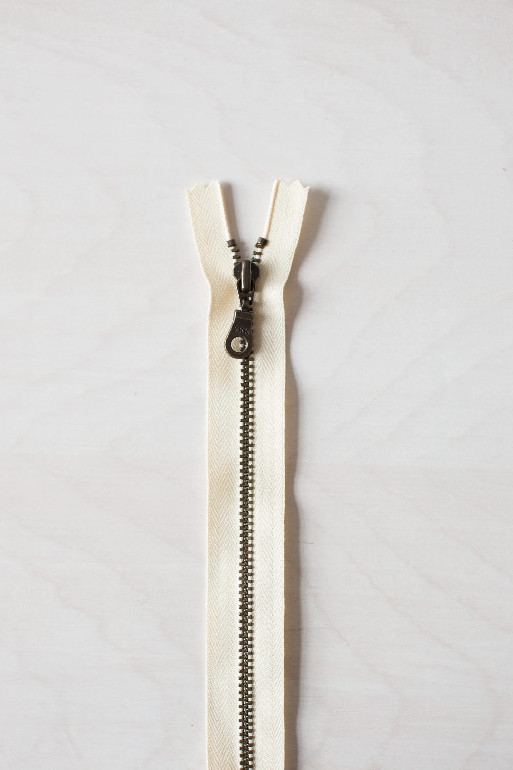 4"/10 cm Metal Zipper