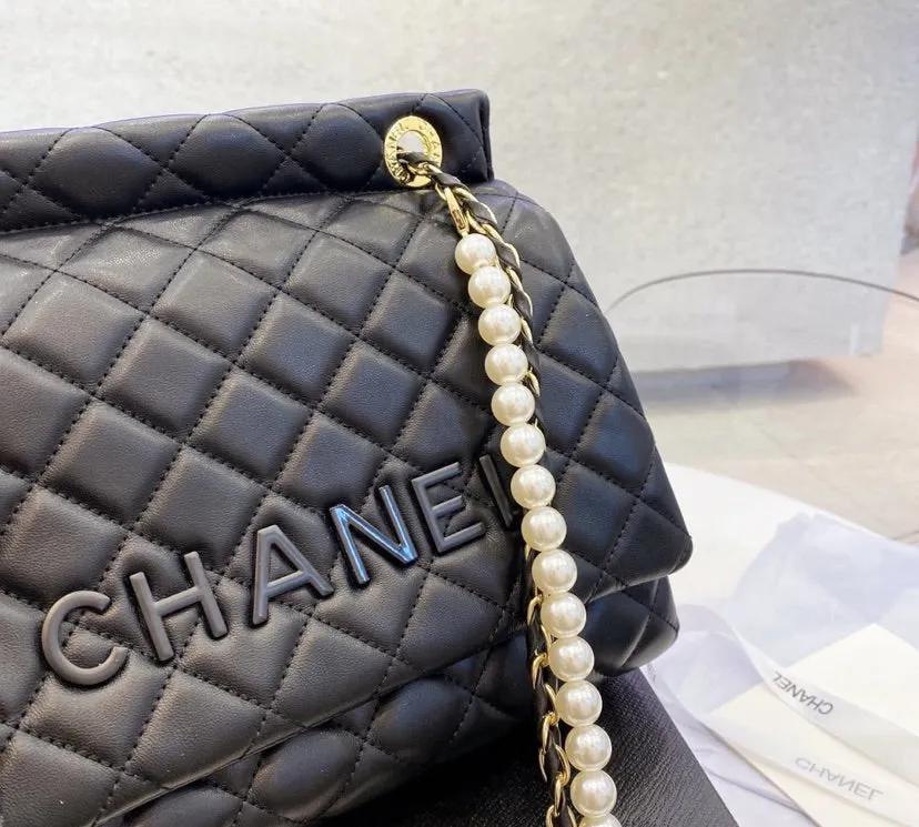 Chanel new Woman shoulder handbag