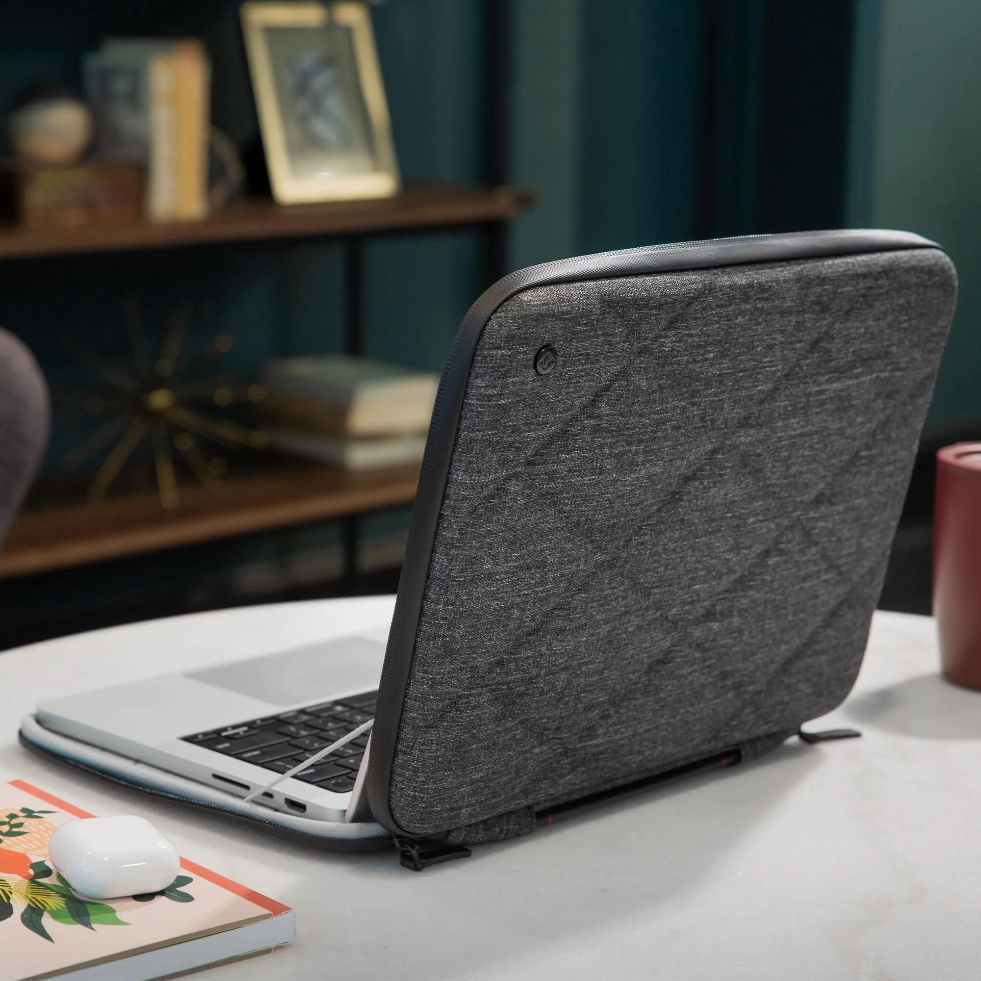 SuitCase for MacBook